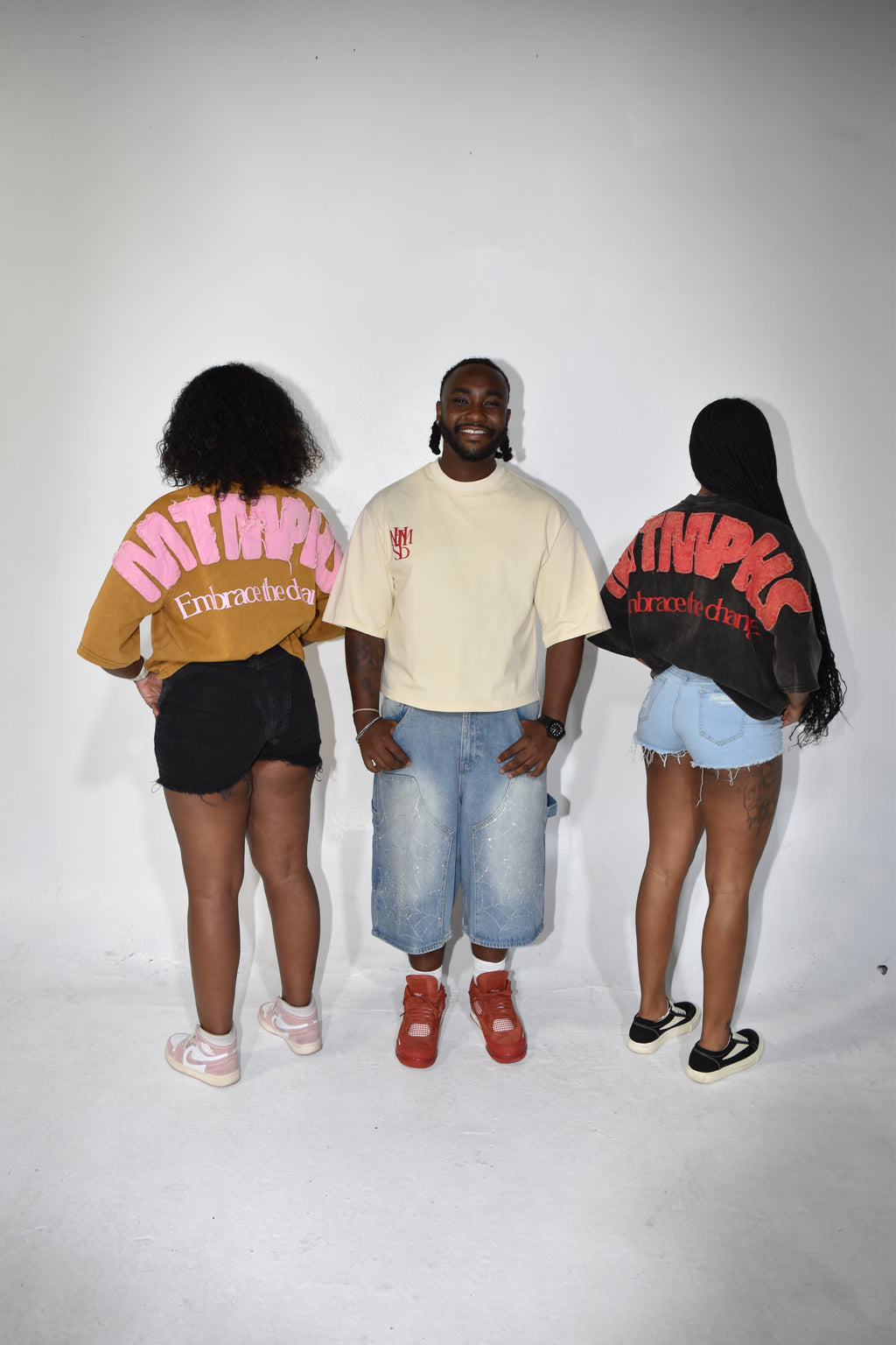 MTMPHS Embrace the Change Graphic Tee